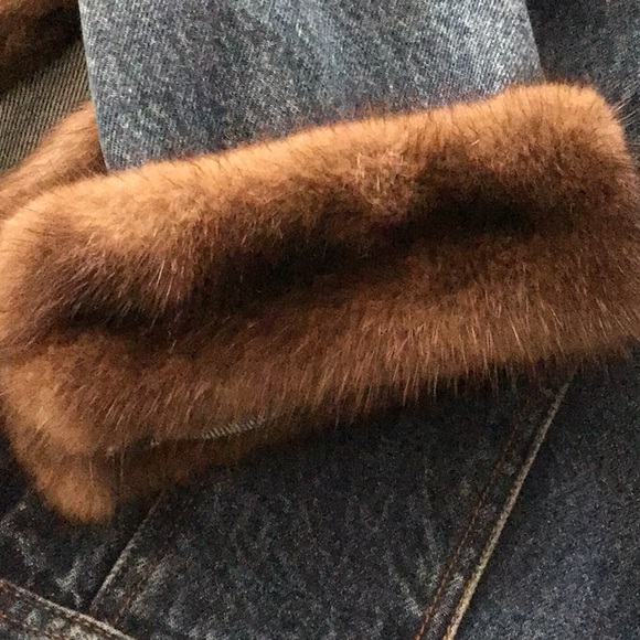 Jean jacket with mink size large - Picture 5 of 7